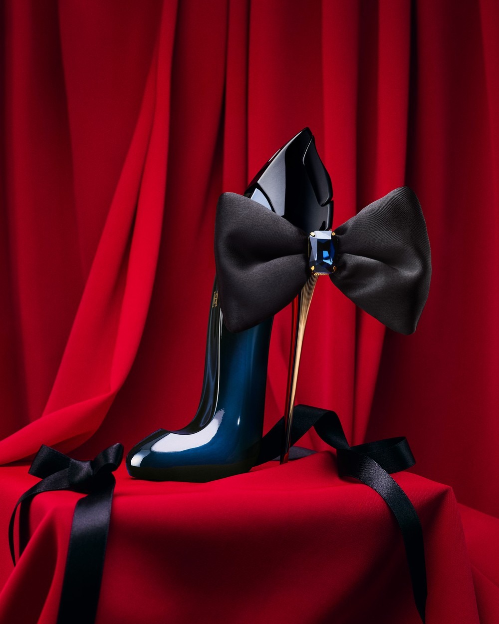 Shop Home Fragrance - Carolina Herrera Good Girl Bowtastic Parfümspray